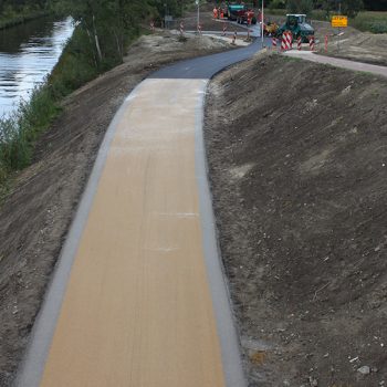 fast-cycling-lane-eindhoven-slide-1